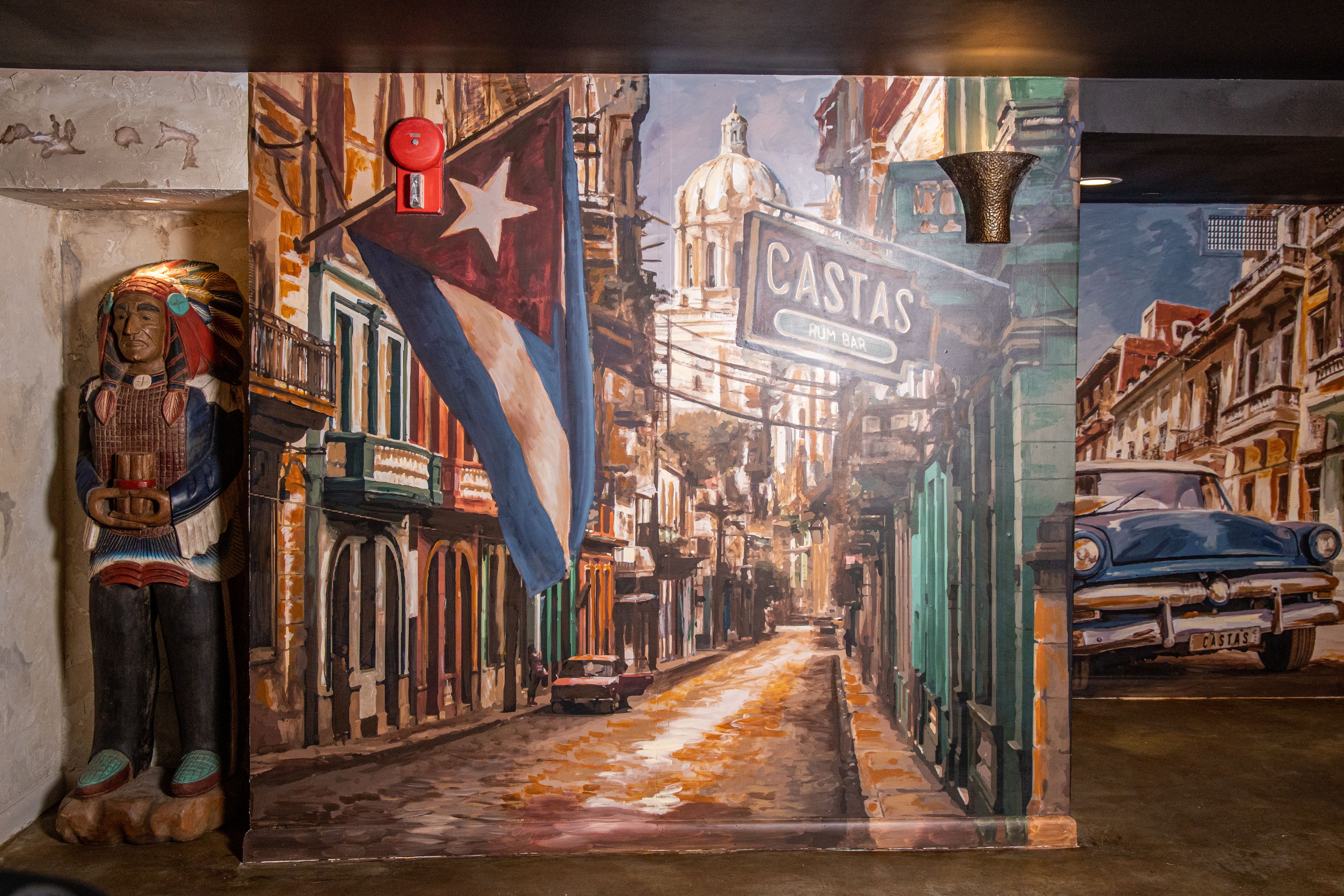 dinner served, garden views