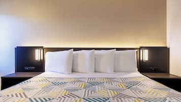 Standard Room, 1 King Bed, Non Smoking, Refrigerator & Microwave | Iron/ironing board, free WiFi, bed sheets