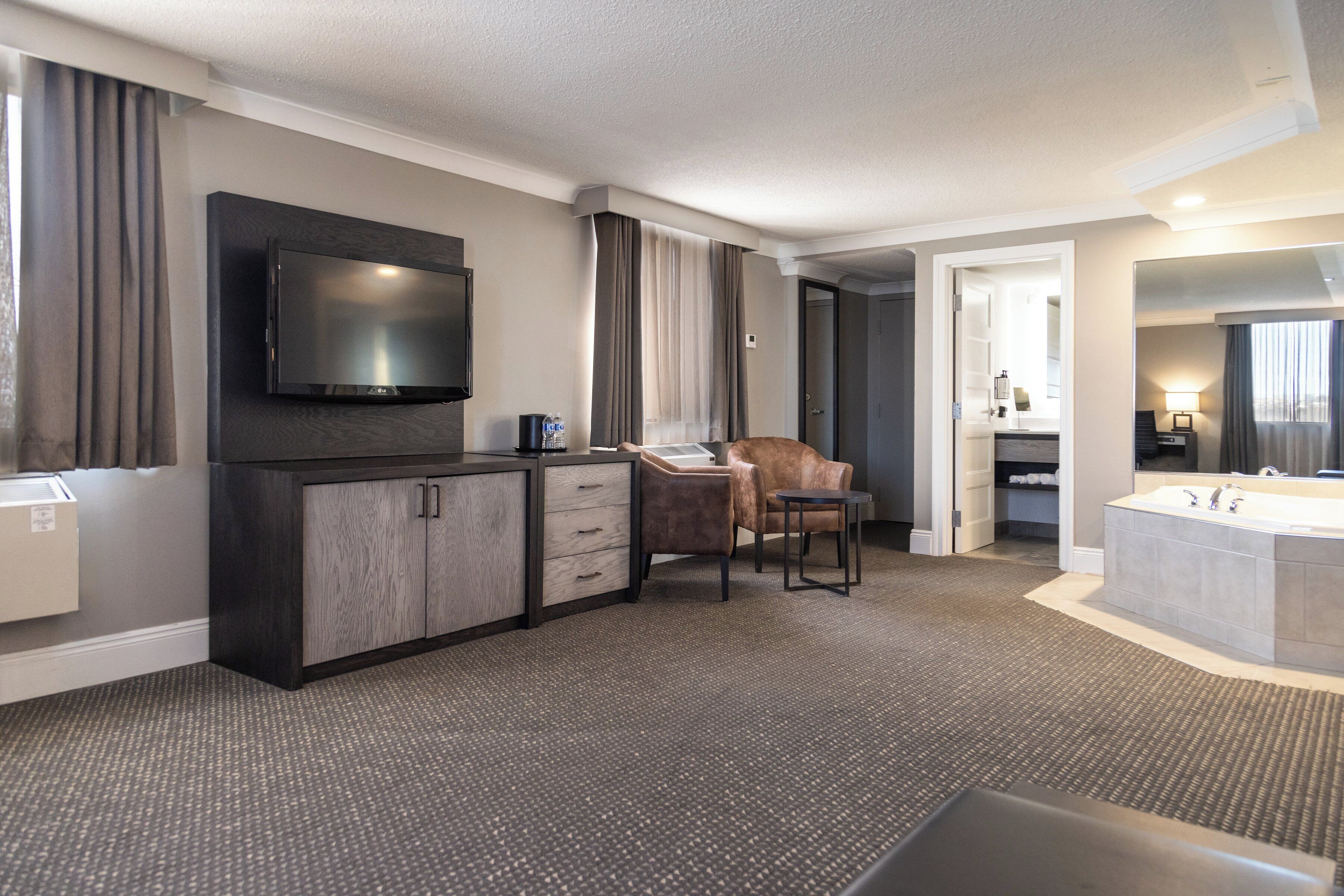 junior suite, 1 king bed | 1 bedroom, egyptian cotton sheets, premium bedding, pillow-top beds