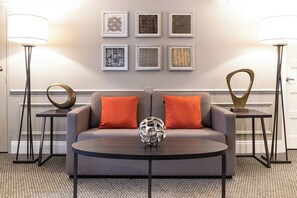 Egyptian cotton sheets, premium bedding, pillowtop beds, in-room safe - Crowne Plaza Fredericton-Lord Beaverbrook by IHG (Fredericton)