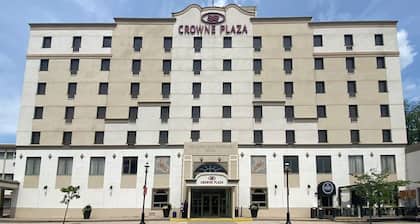 Crowne Plaza Fredericton-Lord Beaverbrook, an IHG Hotel