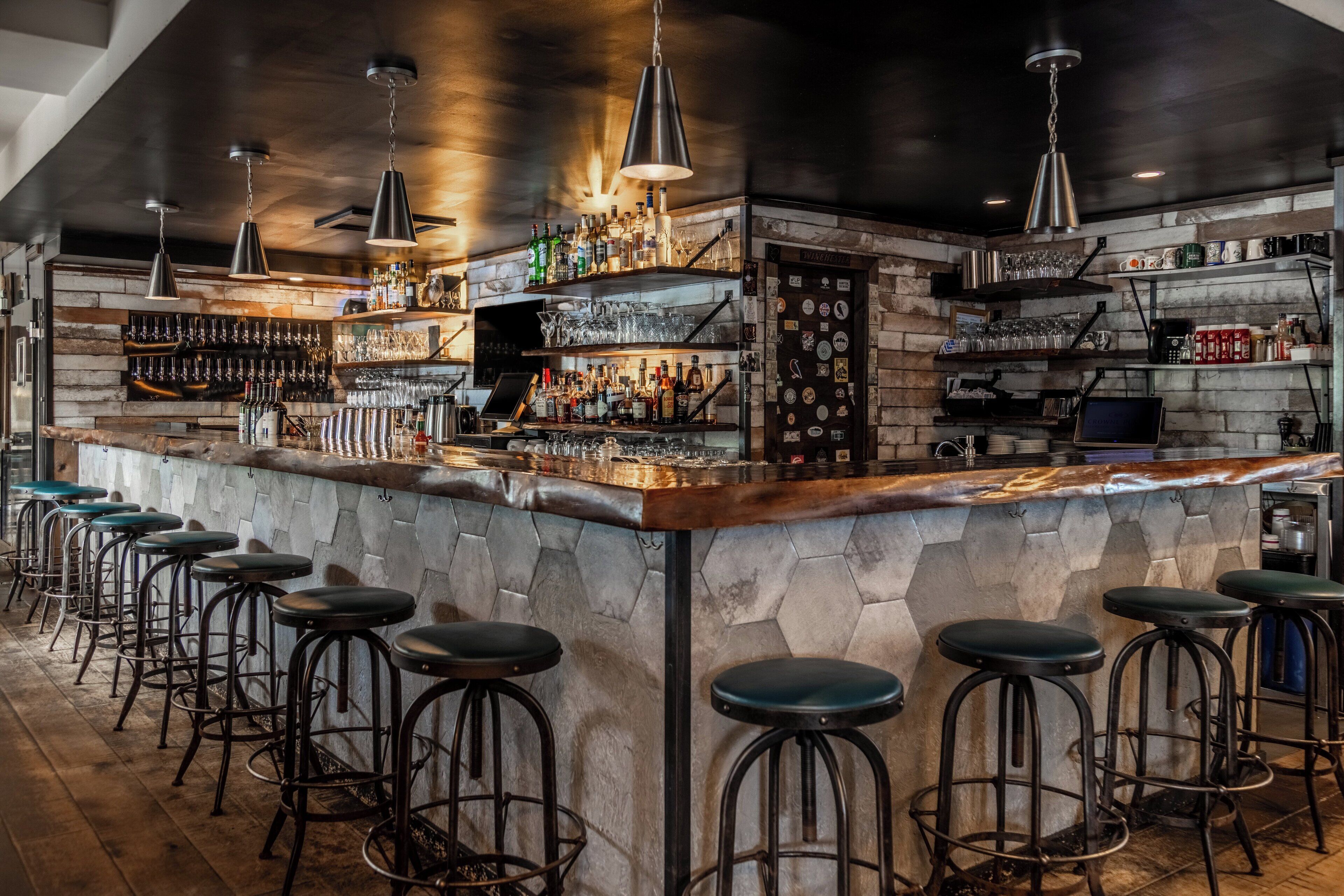 breakfast, lunch and dinner served