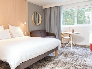 1 bedroom, memory-foam beds, in-room safe, desk