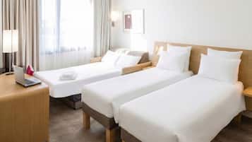 1 bedroom, memory-foam beds, in-room safe, desk