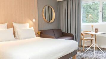 Superior Room, 1 Double Bed with Sofa bed | 1 bedroom, memory-foam beds, in-room safe, desk