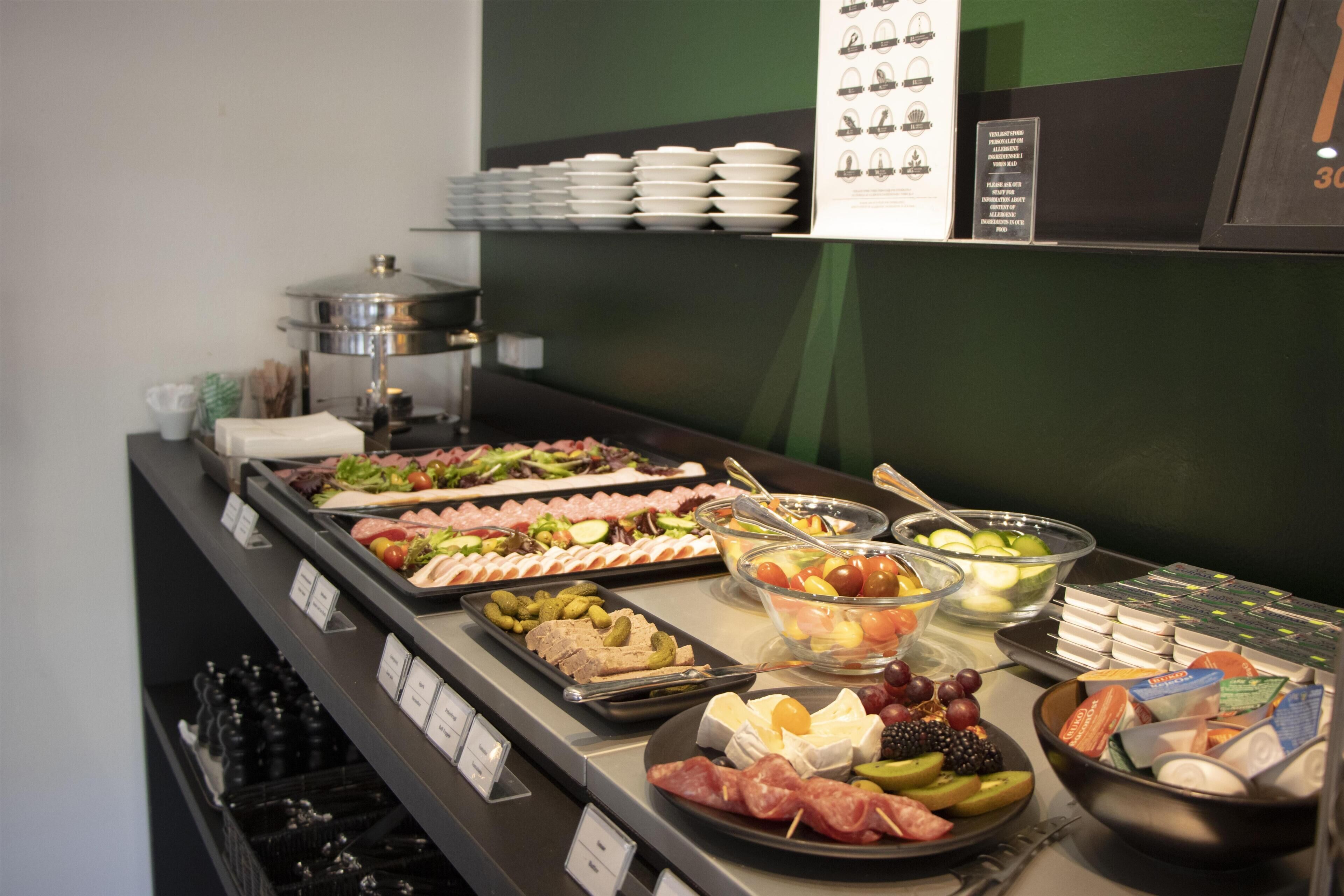 Der serveres aftensmad