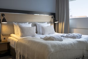 Executive Double Room | Hypo-allergenic bedding, desk, laptop workspace, iron/ironing board - Gentofte Hotel (Gentofte)