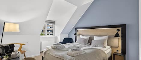 Habitación doble ejecutiva | Ropa de cama hipoalergénica y escritorio