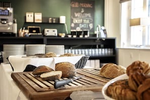 Daily continental breakfast (DKK 125 per person)