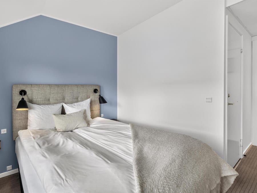Compact Double Room | Hypo-allergenic bedding available, desk, laptop workspace