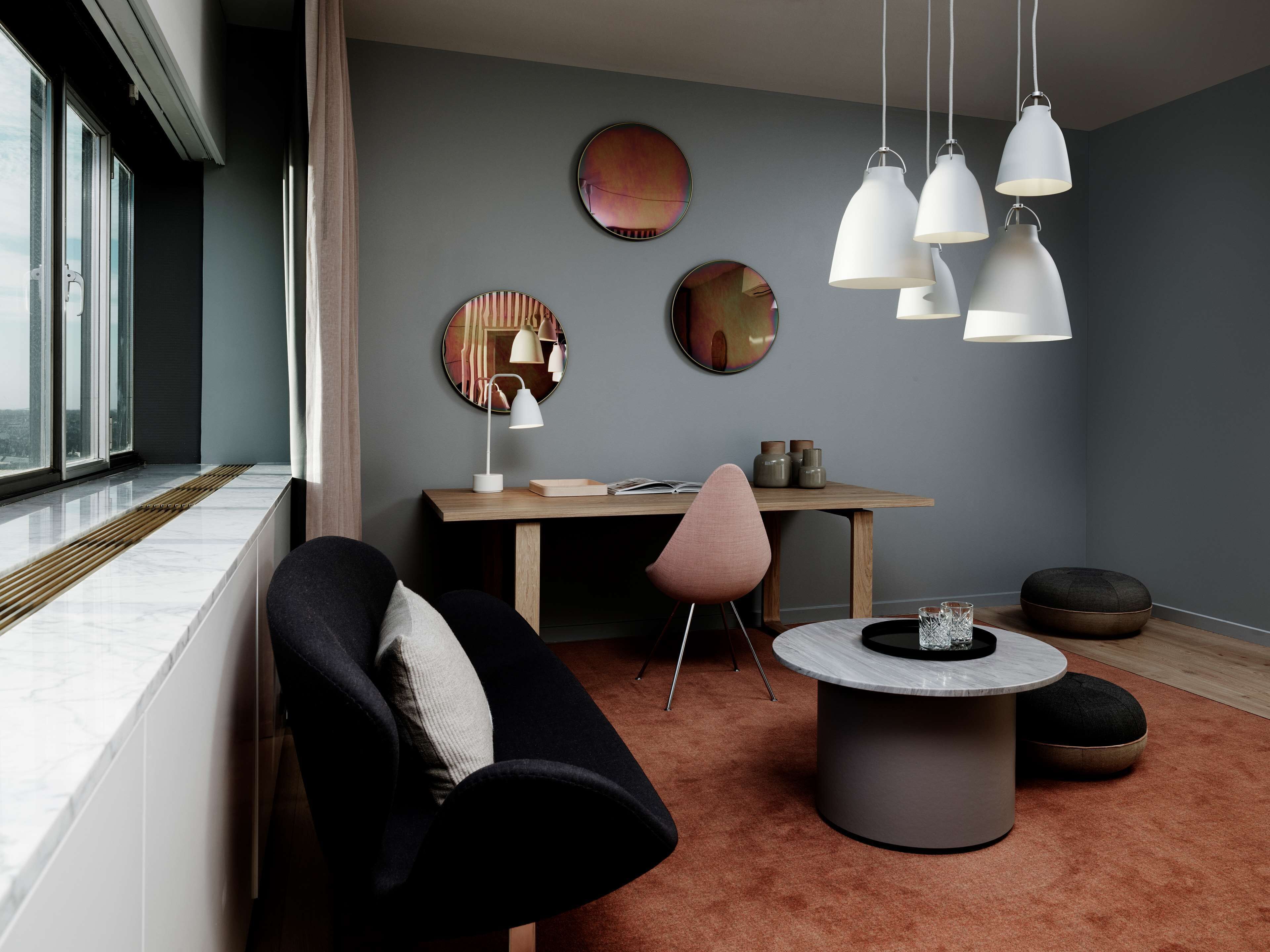 suite (feature) | hypo-allergenic bedding, minibar, in-room safe, blackout curtains