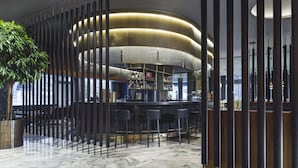 酒吧（店内）