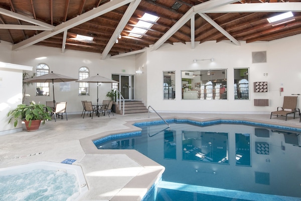 Indoor pool, outdoor pool