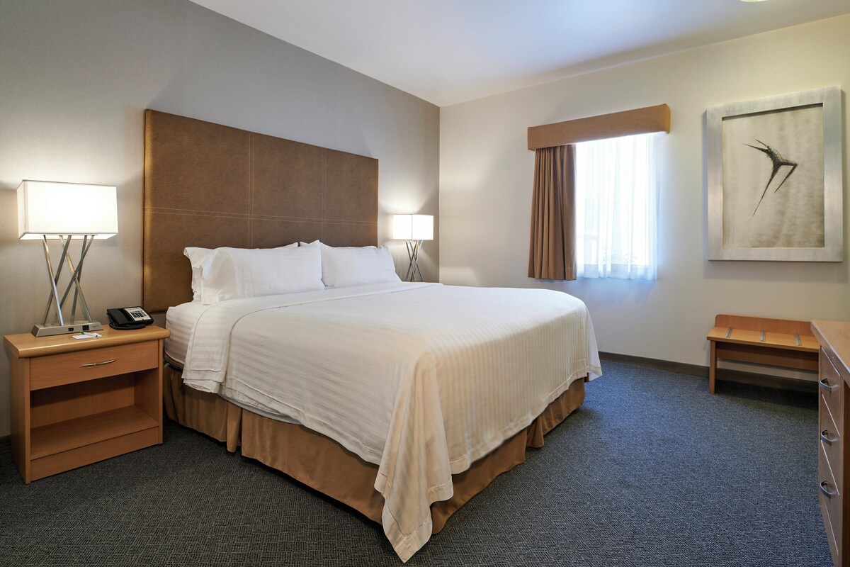 Suite, Multiple Beds | In-room safe, desk, iron/ironing board, free cots/infant beds