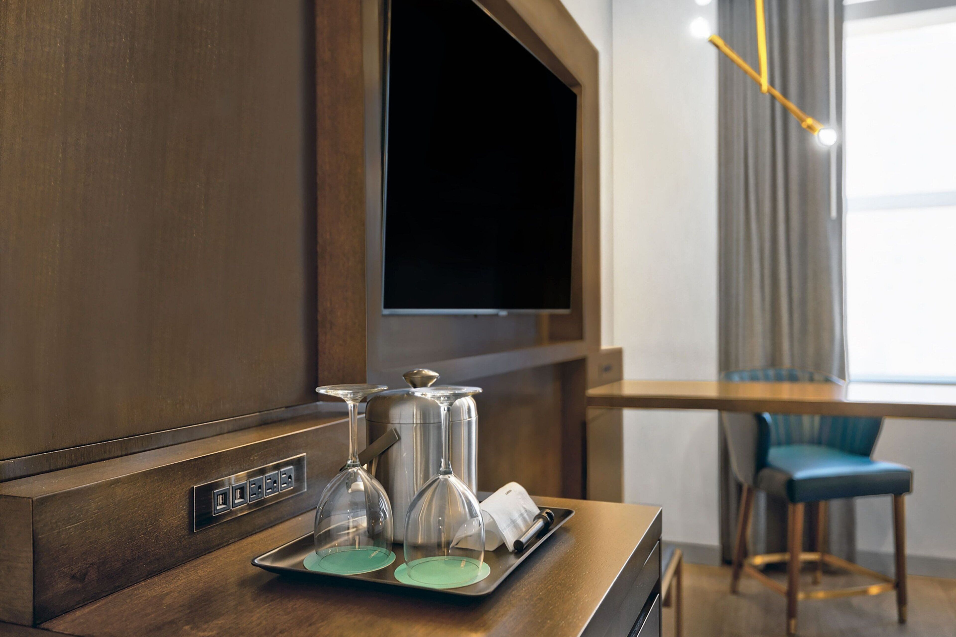 minibar, in-room safe, desk, blackout curtains