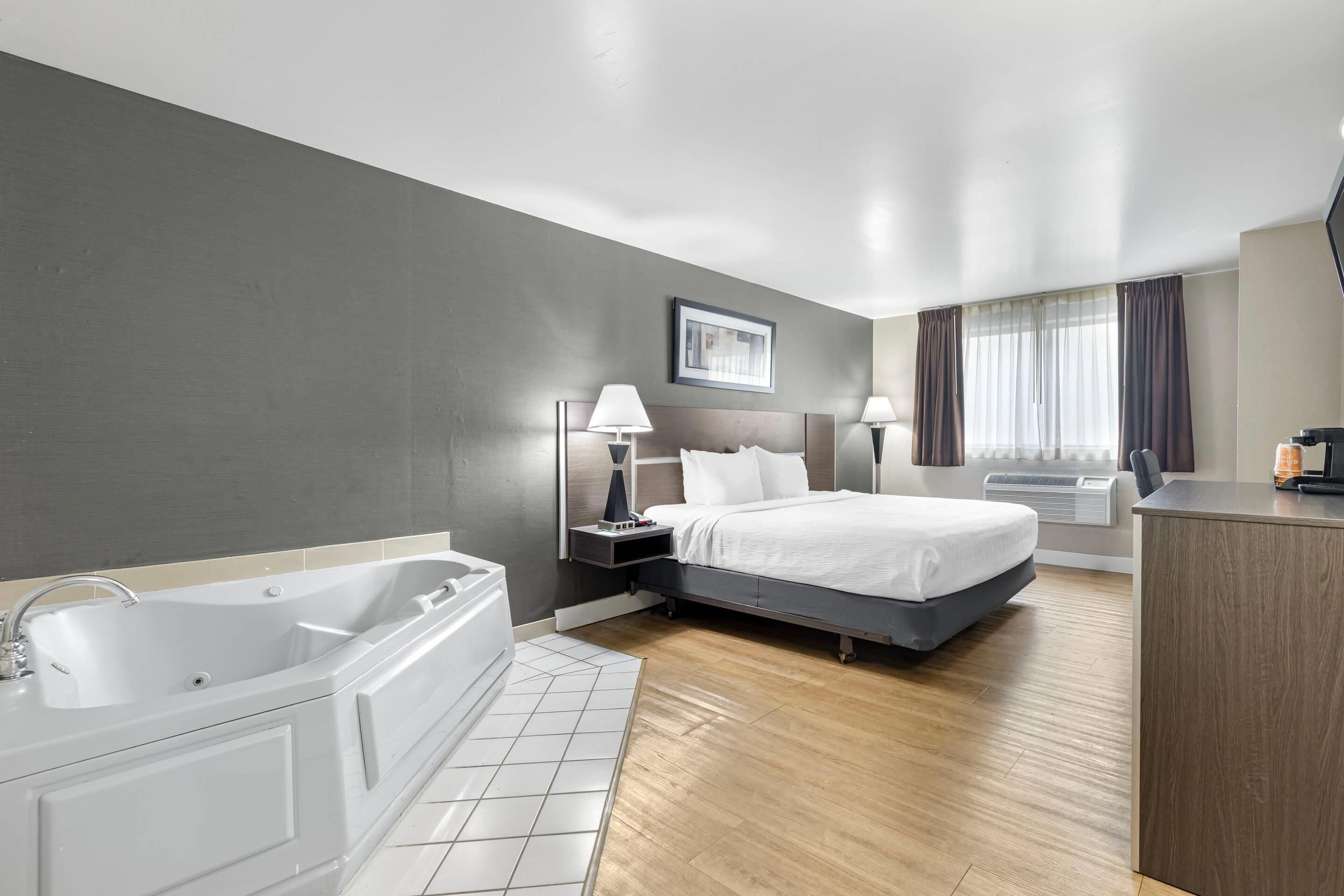 Photo - Quality Inn - Niagara Falls Blvd