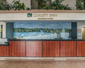 Lobby - Quality Inn - Niagara Falls Blvd (Niagara Falls)