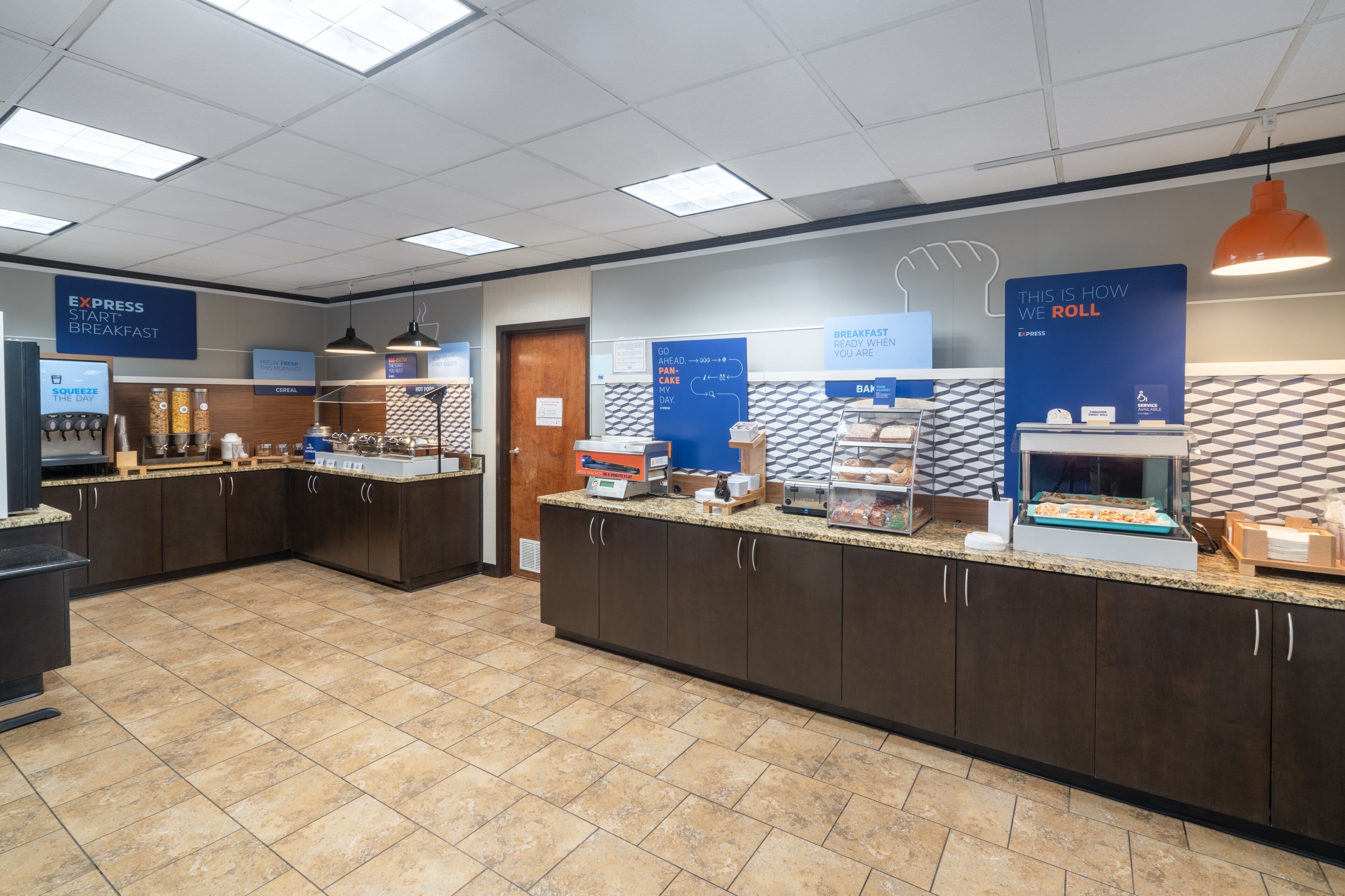 free buffet breakfast