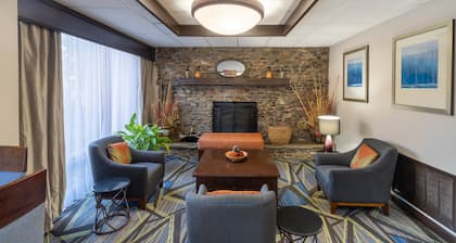 Holiday Inn Express Forsyth by IHG