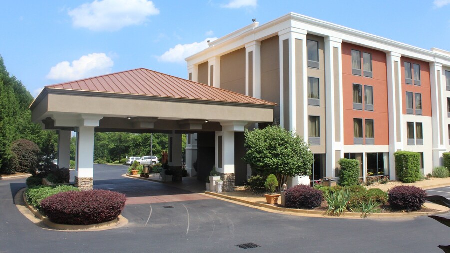 Holiday Inn Express Forsyth by IHG