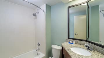 Bathtub, free toiletries, hair dryer, towels