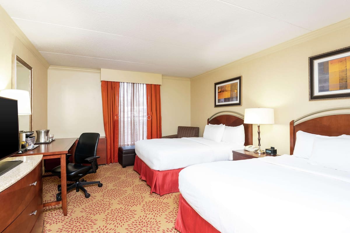 In-room safe, desk, laptop workspace, blackout drapes