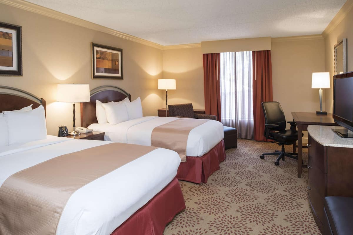 In-room safe, desk, laptop workspace, blackout drapes
