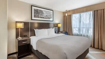 Business-Zimmer, 1 King-Bett, Nichtraucher | Schreibtisch, laptopgeeigneter Arbeitsplatz, Bügeleisen/Bügelbrett