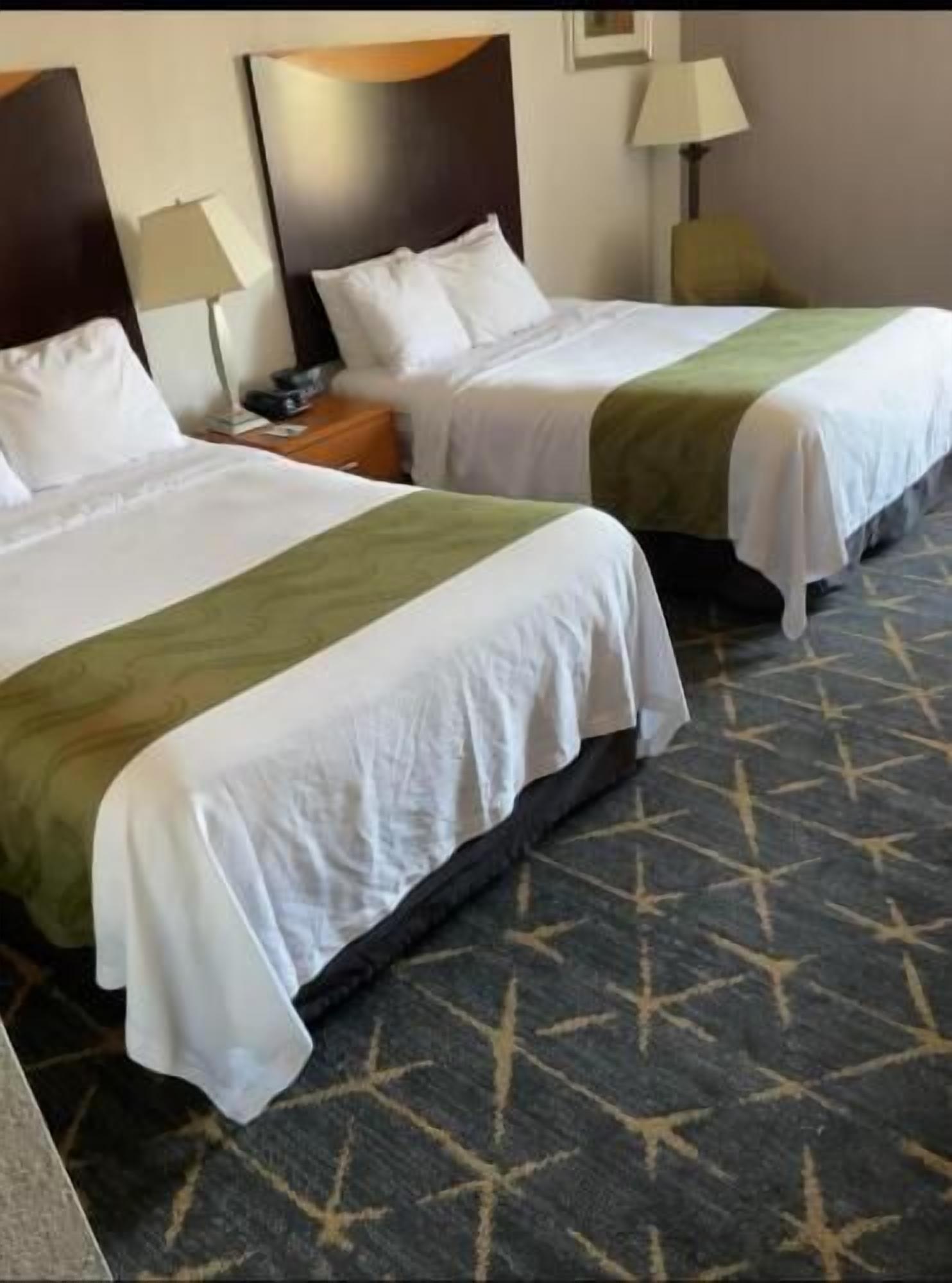Premium bedding, desk, blackout drapes, free WiFi