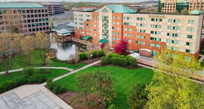 Elimwood Hotel, a Ramada by Wyndham