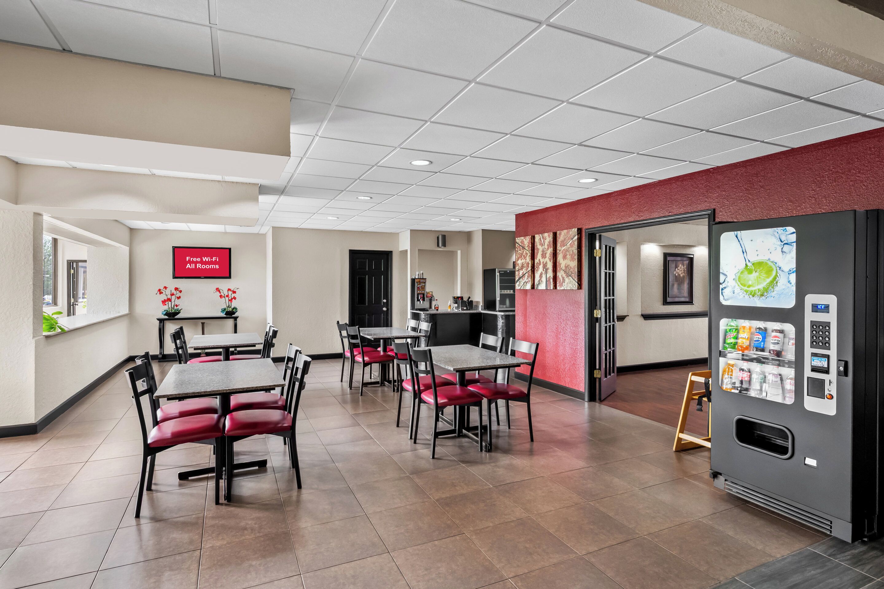 Free daily continental breakfast
