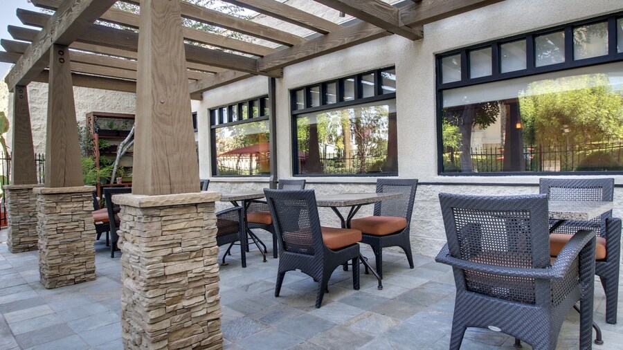 Marriott Riverside at the Convention Center