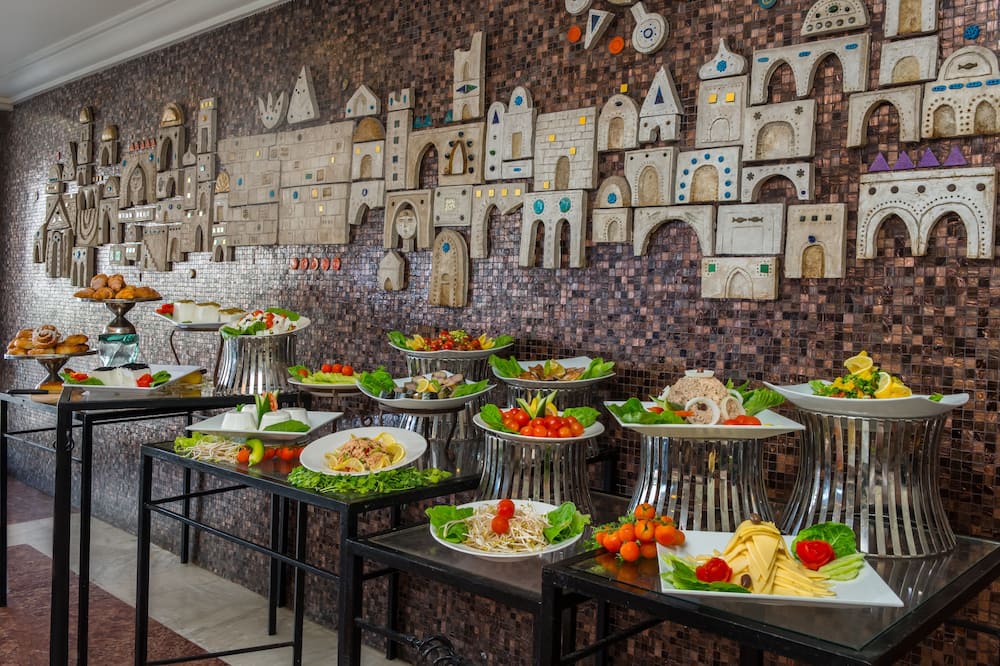 Grand Beach Hotel