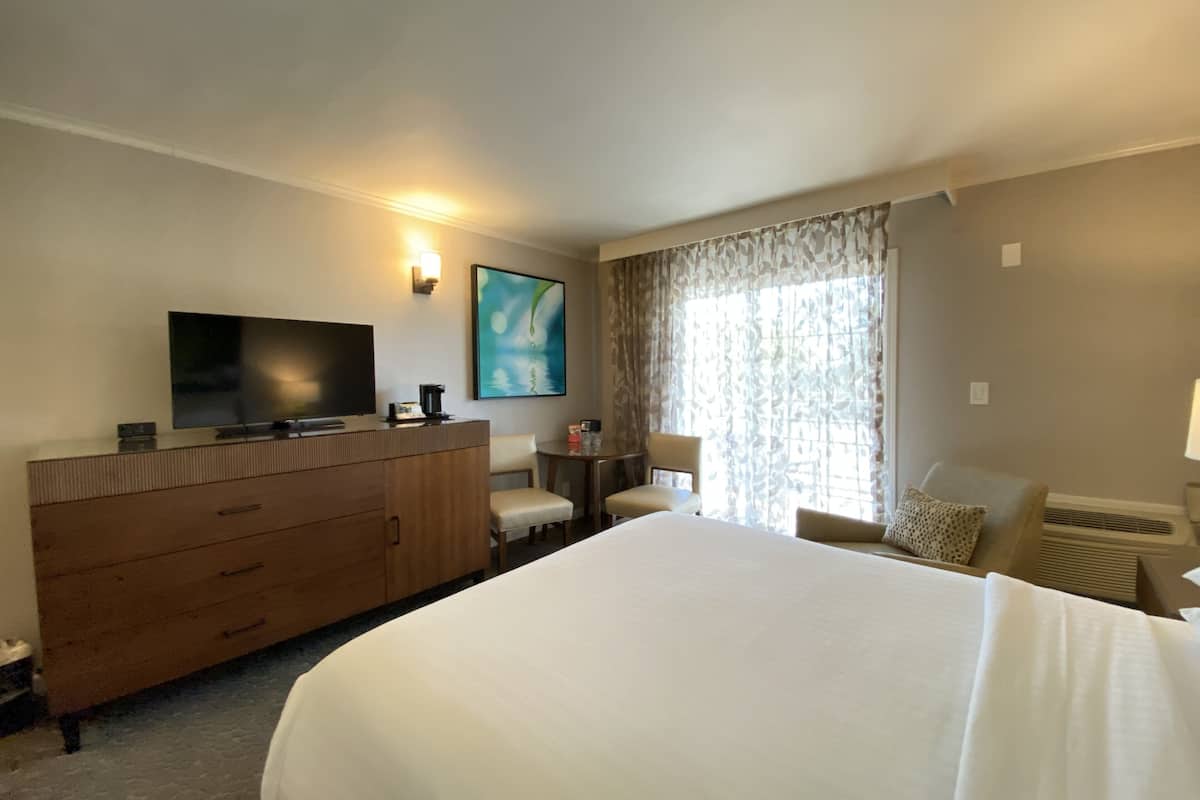 Down duvets, in-room safe, laptop workspace, blackout curtains