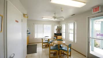 Breakfast area