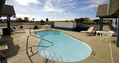 Americas Best Value Inn Dunnigan