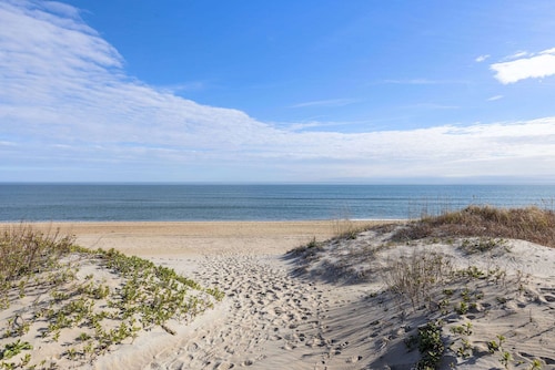 Days Inn by Wyndham Kill Devil Hills Oceanfront - Wilbur