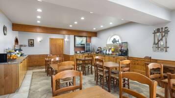 Dagelijks continentaal ontbijt inbegrepen