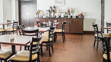 Free daily continental breakfast