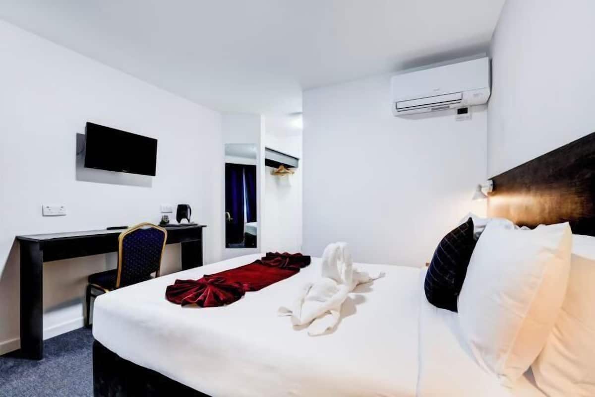 1 slaapkamer, een bureau, gratis wifi, beddengoed
