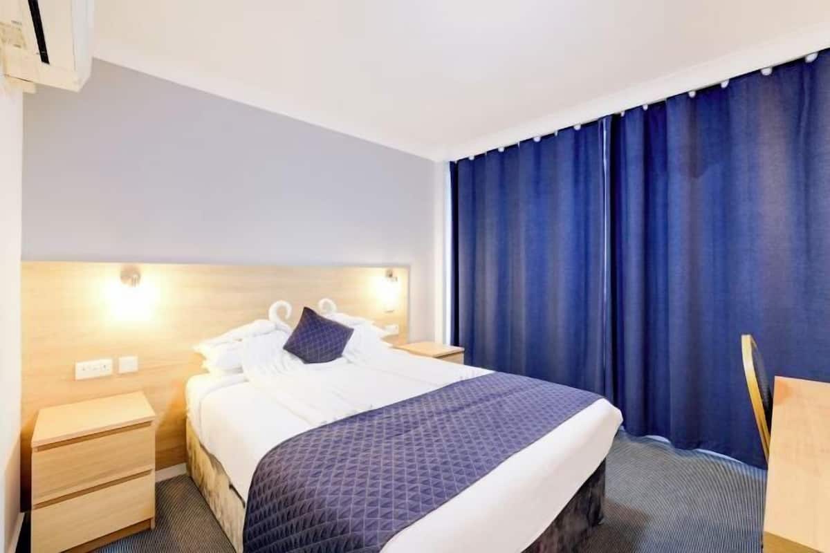 1 slaapkamer, een bureau, gratis wifi, beddengoed