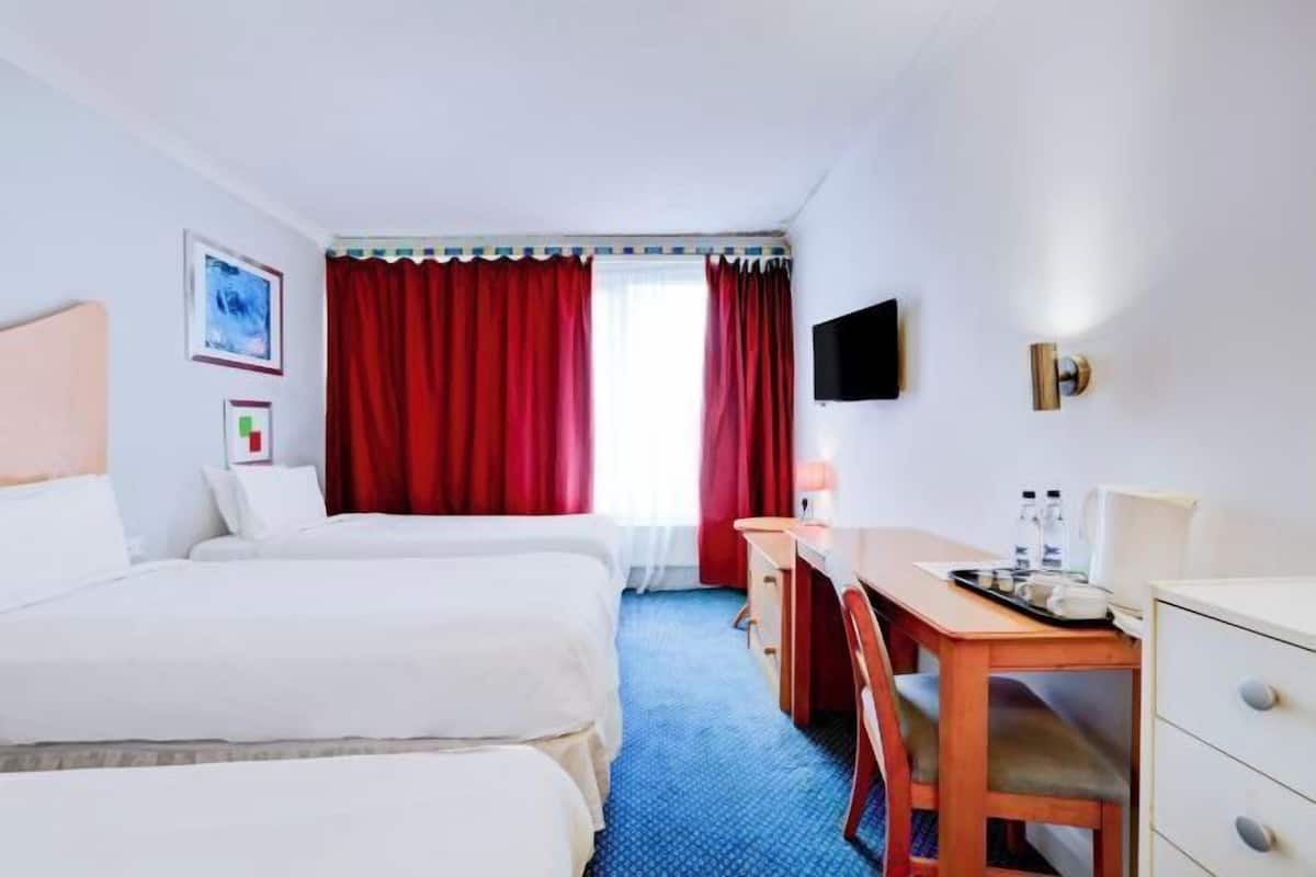 1 slaapkamer, een bureau, gratis wifi, beddengoed
