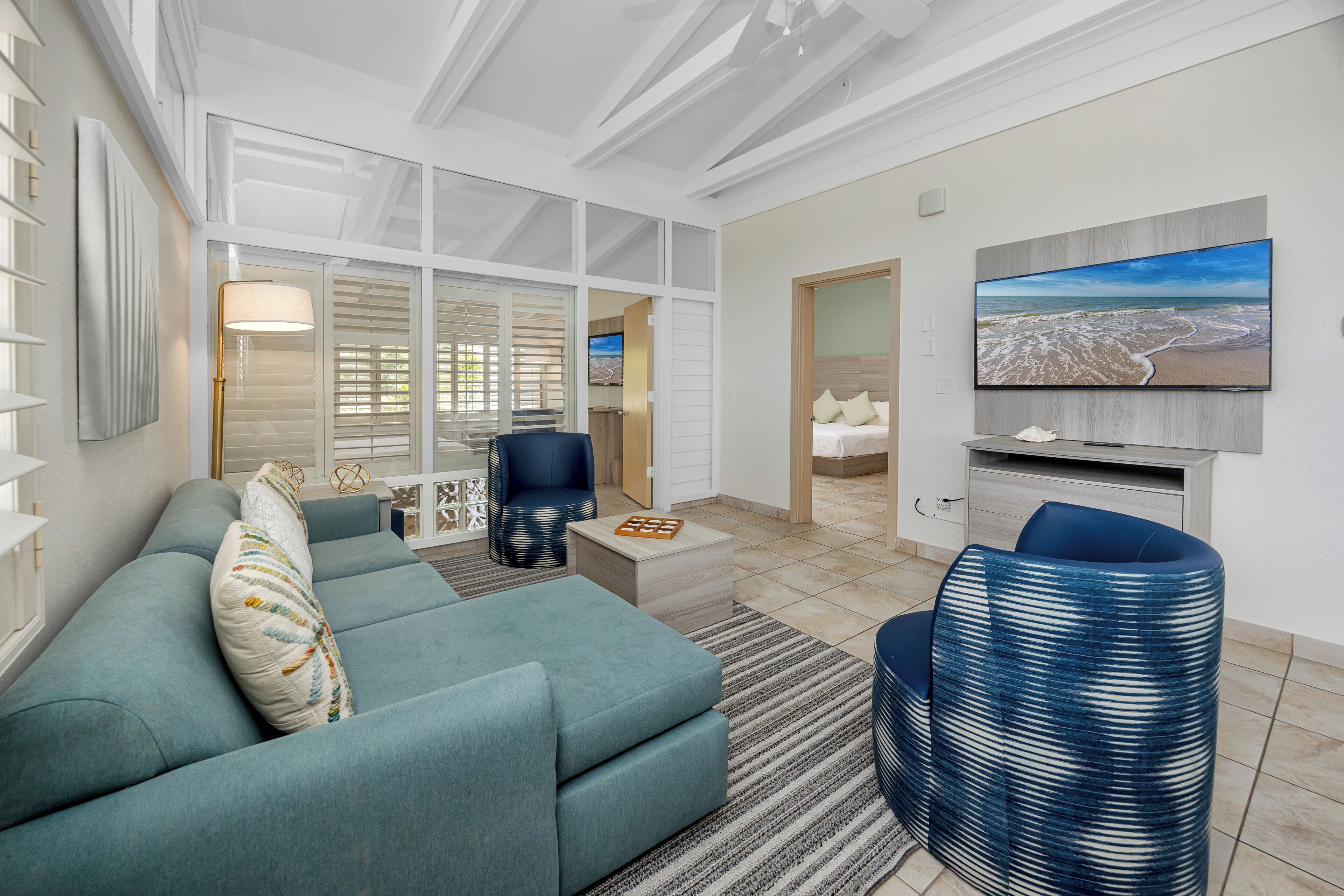 Suite, Multiple Beds, Non Smoking, Jetted Tub | Living area | 37-inch LCD TV with cable channels, TV