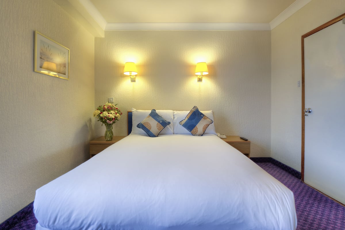 Standard Double Room | Desk, blackout curtains, free cots/infant beds, free WiFi