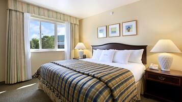 Suite, One King Bed | Premium bedding, desk, blackout drapes, iron/ironing board