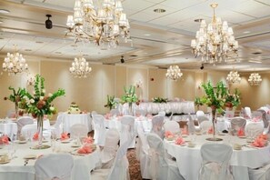 Banquet hall - DoubleTree by Hilton Hotel Burlington (South Burlington)