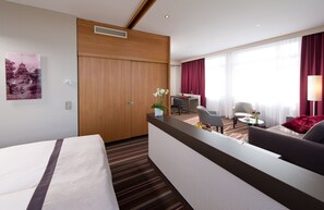 Premium bedding, in-room safe, desk, soundproofing