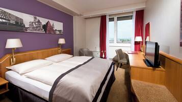 Premium bedding, in-room safe, desk, soundproofing