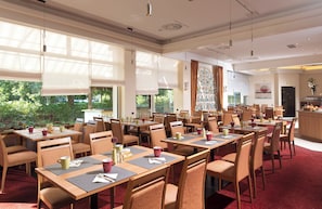Daily buffet breakfast (EUR 17 per person)