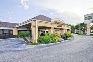 Exterior - Courtyard by Marriott Houston I-10 West/Energy Corridor (Houston)